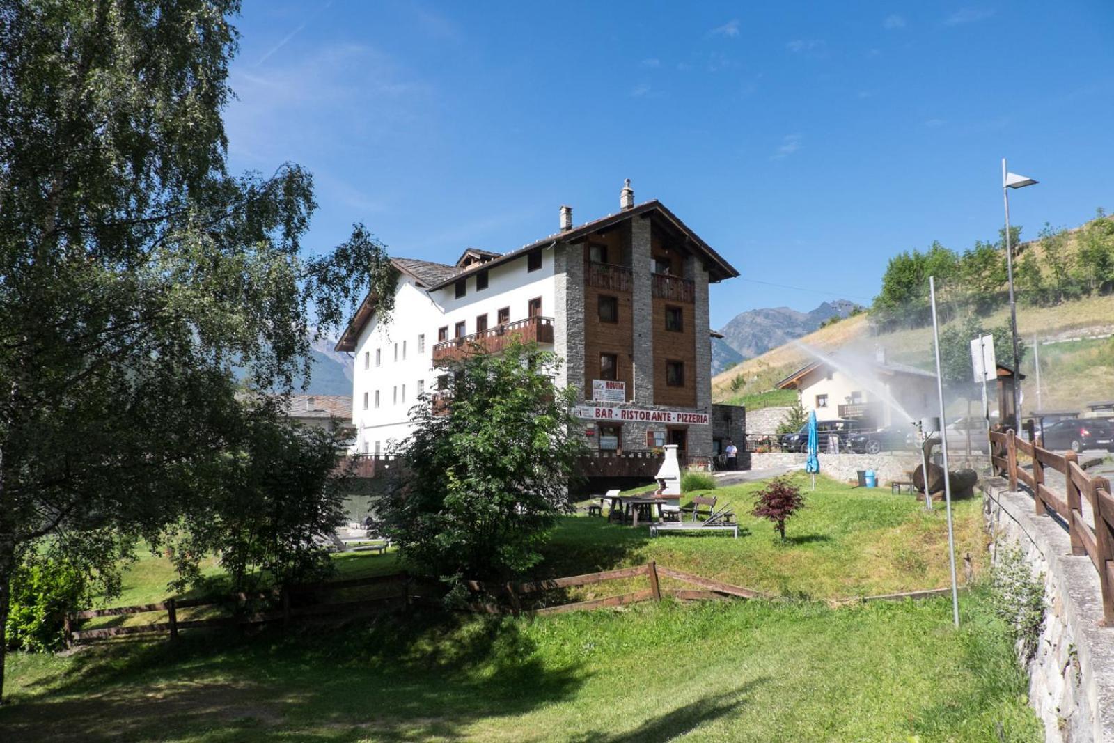 Hotel, Bar & Bistrot Saint Nicolas Gran Paradiso 외부 사진