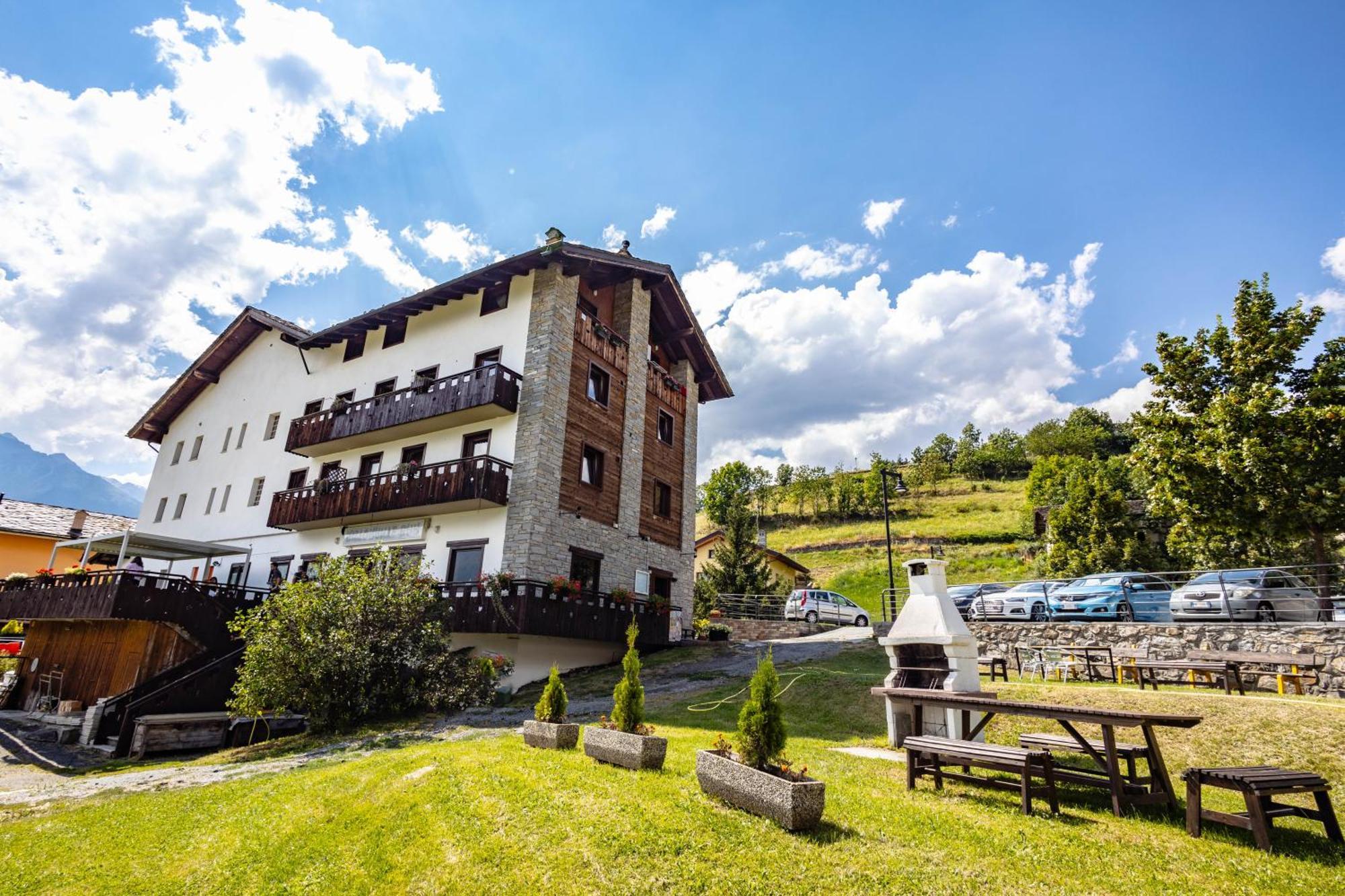 Hotel, Bar & Bistrot Saint Nicolas Gran Paradiso 외부 사진